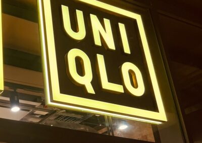 Rimless Lightbox With Back Illumination